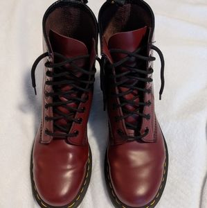 Dr. Martens 1460 Womens 8